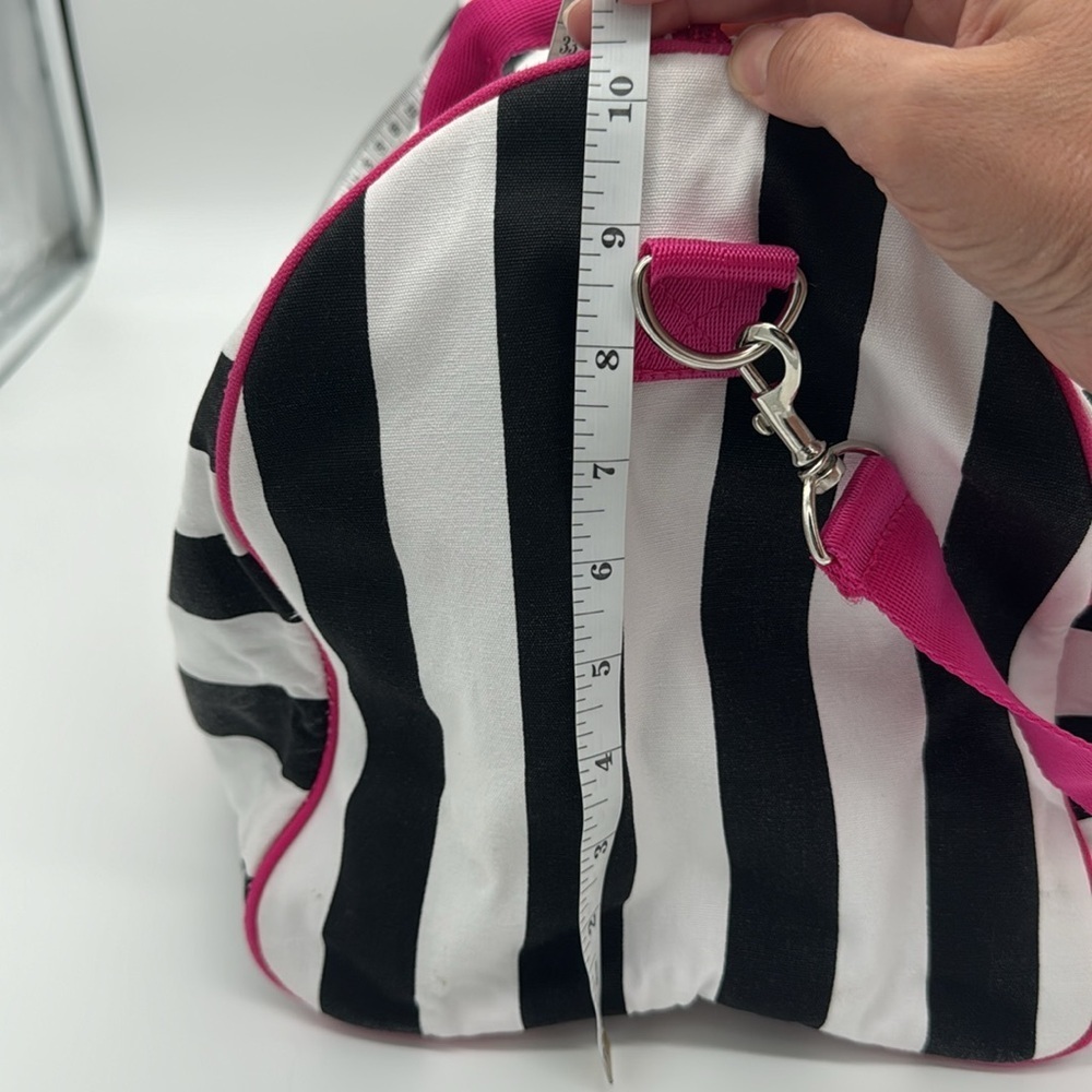 VICTORIA'S SECRET Zip around‎ MEDIUM Bag Shopping/Travel/Striped - Picture 10 of 11
